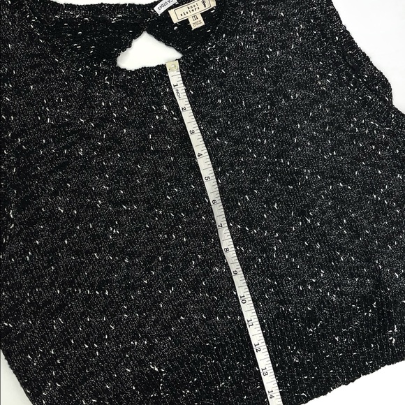 ๐ฏ2/$15๐ฏ KNOT SISTERS Knit Tank Open Back Black - Picture 8 of 9